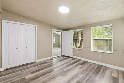 1109 E Walker Street, League City, TX 77573 - Photo 23