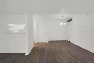 8425 Hearth Dr, Houston, TX 77054 - Photo 11