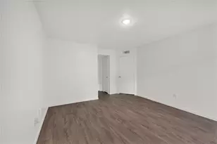 8425 Hearth Dr, Houston, TX 77054 - Photo 21