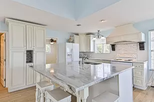 1578 Railroad Ave, San Leon, TX 77539 - Photo 11