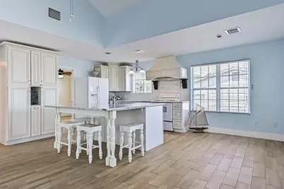 1578 Railroad Avenue, San Leon, TX 77539 - Photo 7