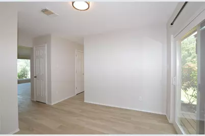 703 Flower Field Court, Pearland, TX 77584 - Photo 11