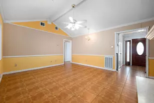 6606 Dusty Dawn Dr, Houston, TX 77086 - Photo 11