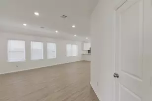 1935 Barrett Gables Dr, Crosby, TX 77532 - Photo 9