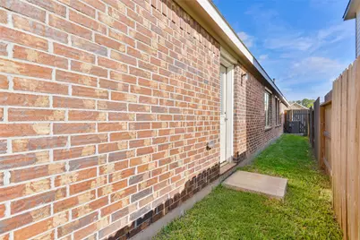 1935 Barrett Gables Drive, Crosby, TX 77532 - Photo 31