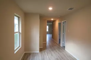 120 E Ash St, Angleton, TX 77515 - Photo 3