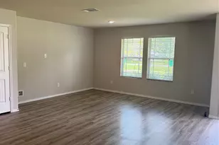 120 E Ash St, Angleton, TX 77515 - Photo 25