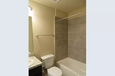 120 East Ash Street, Angleton, TX 77515 - Photo 9