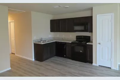 120 East Ash Street, Angleton, TX 77515 - Photo 3
