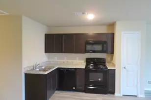120 E Ash St, Angleton, TX 77515 - Photo 13