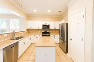 13119 Stratford Skies Ln Ln, Houston, TX 77072 - Photo 5
