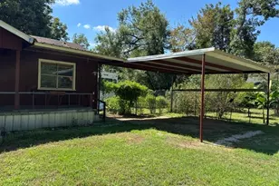 809 E Clark Ave, Crockett, TX 75835 - Photo 3