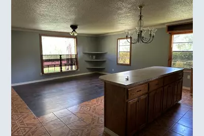 809 E Clark Avenue, Crockett, TX 75835 - Photo 13