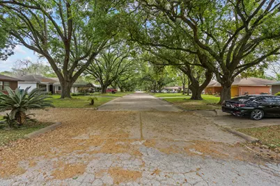 1126 Orange Street, La Marque, TX 77568 - Photo 5