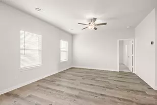 14423 Elmfield Ln, Conroe, TX 77303 - Photo 9