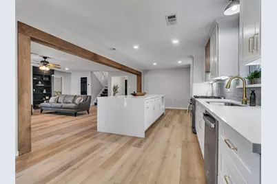 4123 Rolling Green Drive, Seabrook, TX 77586 - Photo 11