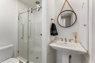 1260 Fountain View Dr, Houston, TX 77057 - Photo 9