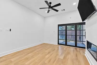 2420 Sumpter Street, Houston, TX 77026 - Photo 17