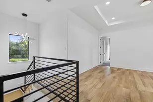 2420 Sumpter St, Houston, TX 77026 - Photo 25
