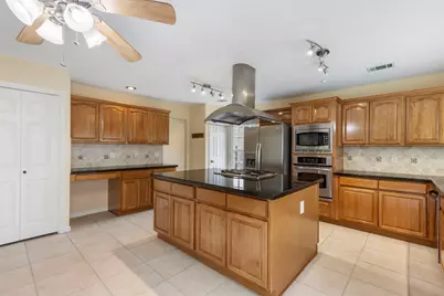 59 Fire Flicker Place, The Woodlands, TX 77381 - Photo 11