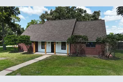 248 Canterbury Drive, West Columbia, TX 77486 - Photo 1