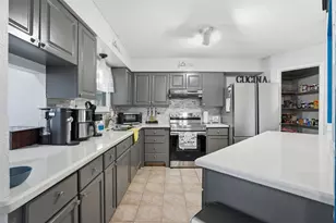 12903 Maxfield Dr, Houston, TX 77082 - Photo 5