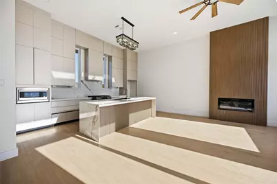 9217 Noel Street #A/B, Houston, TX 77033 - Photo 3