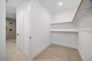 10943 Mockingbird Pl, Conroe, TX 77385 - Photo 13