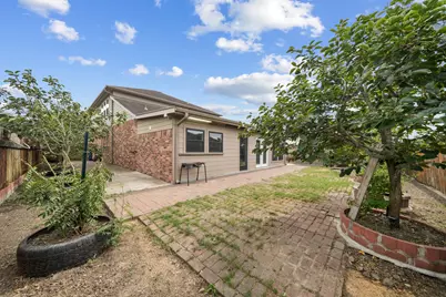 8306 Sunstone Court, Texas City, TX 77591 - Photo 17