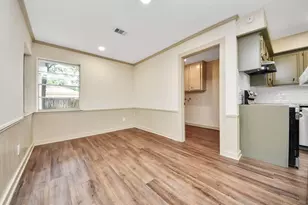 5731 Lodge Creek Dr, Houston, TX 77066 - Photo 11