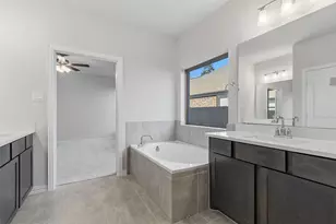 140 Mockingbird Trails Dr, Willis, TX 77318 - Photo 23