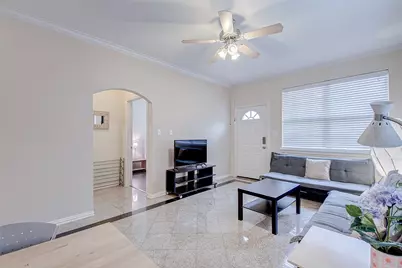 9400 Bellaire Boulevard #202, Houston, TX 77036 - Photo 9
