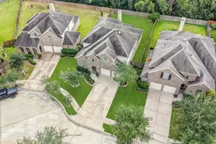 13104 Hollow Garden Lane, Rosharon, TX 77583 - Photo 19