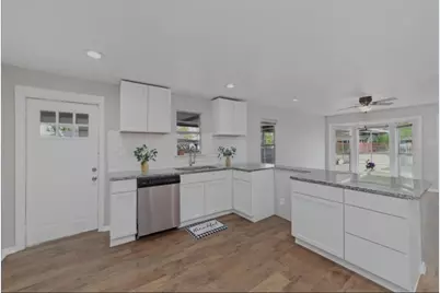 2503 Creston Drive, Houston, TX 77026 - Photo 5