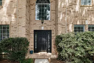 27 Bluff Creek Pl, The Woodlands, TX 77382 - Photo 3