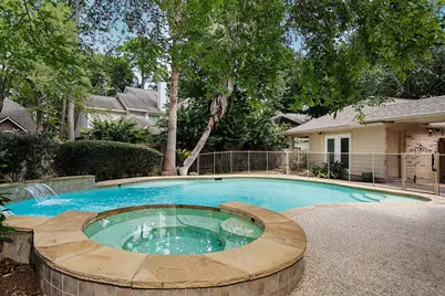 27 Bluff Creek Place, The Woodlands, TX 77382 - Photo 1