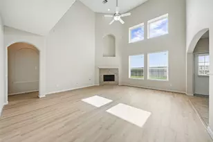 4927 Blackwater Ln, Sugar Land, TX 77479 - Photo 5