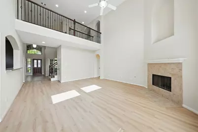 4927 Blackwater Lane, Sugar Land, TX 77479 - Photo 7