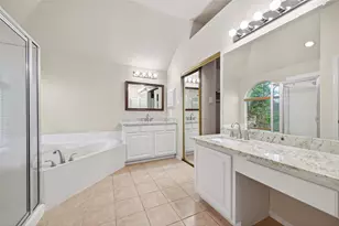 15423 Park Glen Dr, Sugar Land, TX 77498 - Photo 31