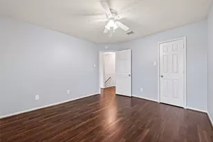 15423 Park Glen Dr, Sugar Land, TX 77498 - Photo 43