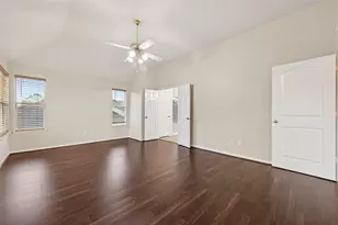 15423 Park Glen Dr, Sugar Land, TX 77498 - Photo 31