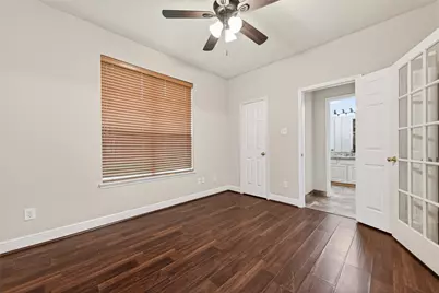 15423 Park Glen Drive, Sugar Land, TX 77498 - Photo 11