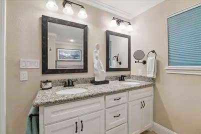 5402 Valkeith Drive, Houston, TX 77096 - Photo 21