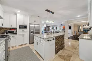 5402 Valkeith Dr, Houston, TX 77096 - Photo 11