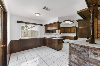 9707 Rocktree Drive, Houston, TX 77040 - Photo 11