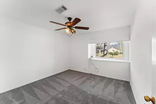 9707 Rocktree Dr, Houston, TX 77040 - Photo 15