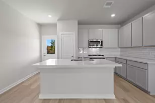 12170 Ridge Top Dr, Conroe, TX 77304 - Photo 3