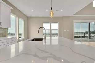 28 Cmdr. Runco Ln, Taylor Lake Village, TX 77586 - Photo 27