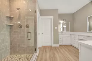 28 Cmdr. Runco Ln, Taylor Lake Village, TX 77586 - Photo 11