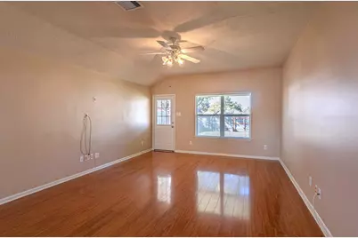 8911 Smokey Ridge Lane, Houston, TX 77075 - Photo 7